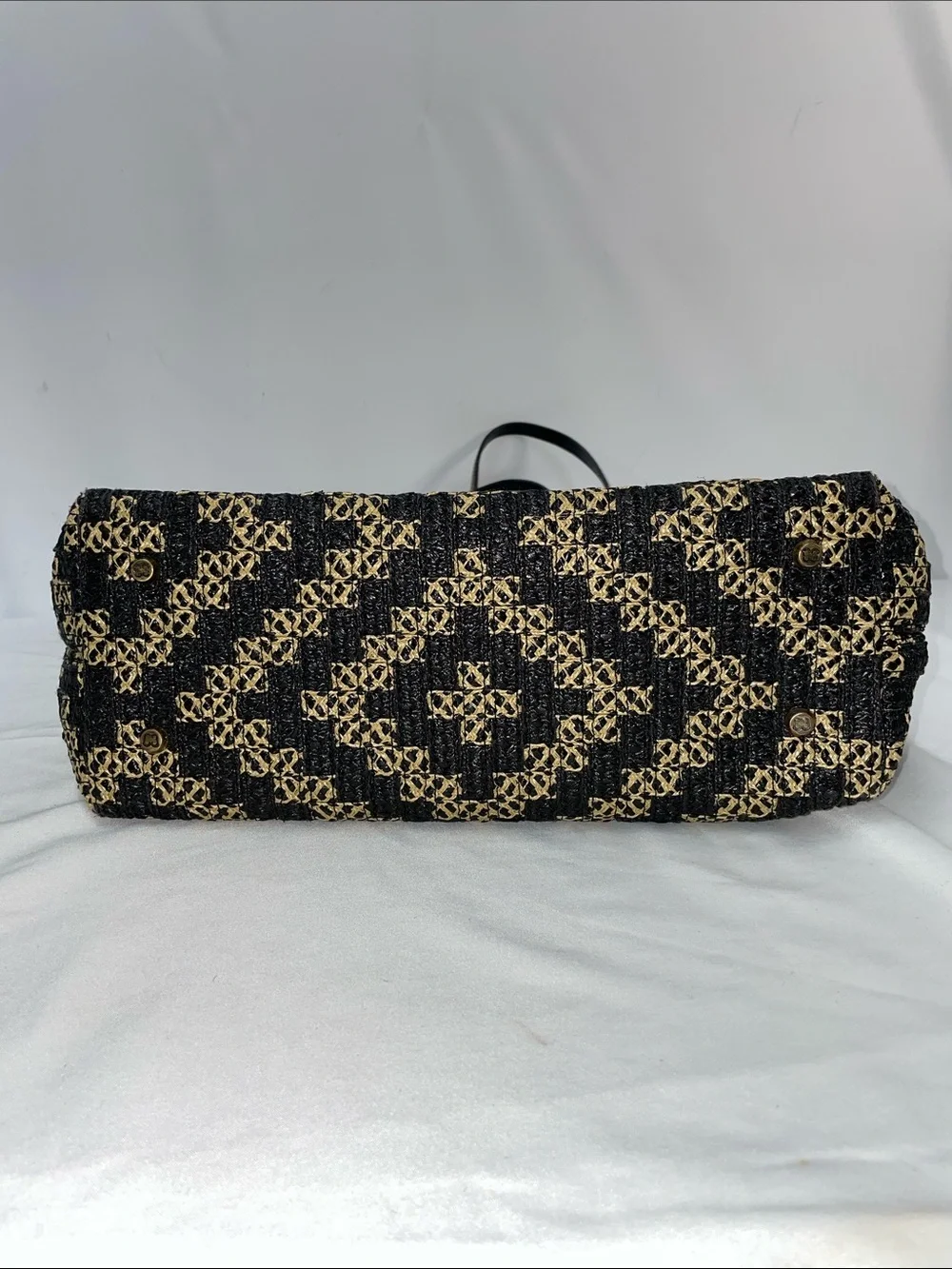 ERIC JAVITS BLACK AND TAN GEOMETRIC TOTE BAG FTL-07-157